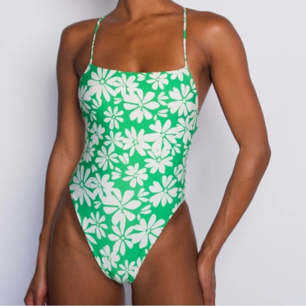 NWT Skatie Georgia Resa Medium